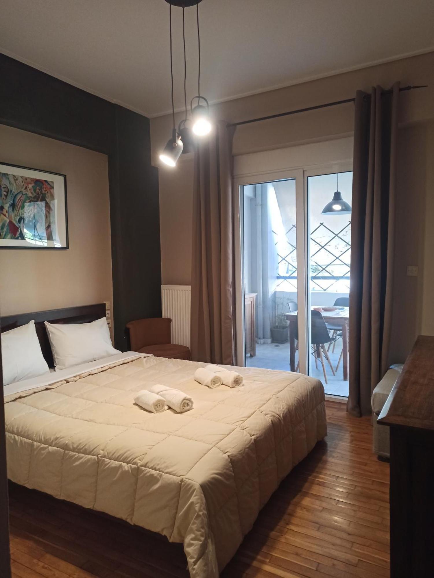 Deluxe Lodge 沃洛斯 外观 照片